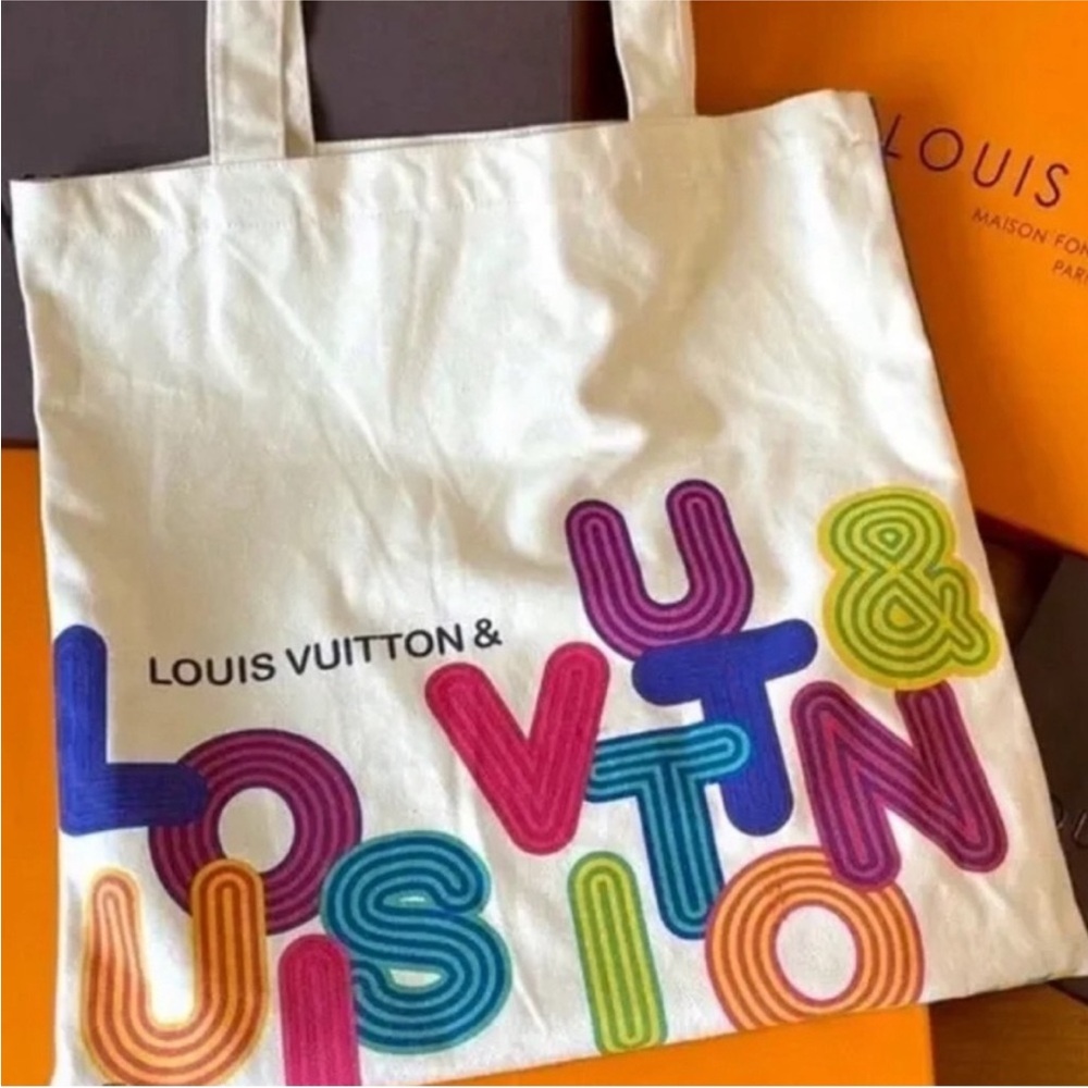 NWOT~Louis Vuitton & Shenzhen
Exhibition-City Tote Bag / Canvas-Limited Edition - Picture 3 of 11
